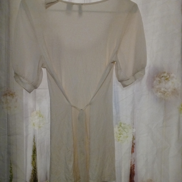 🎉BKE Buckle Cream Colored Blouse - Picture 5 of 6